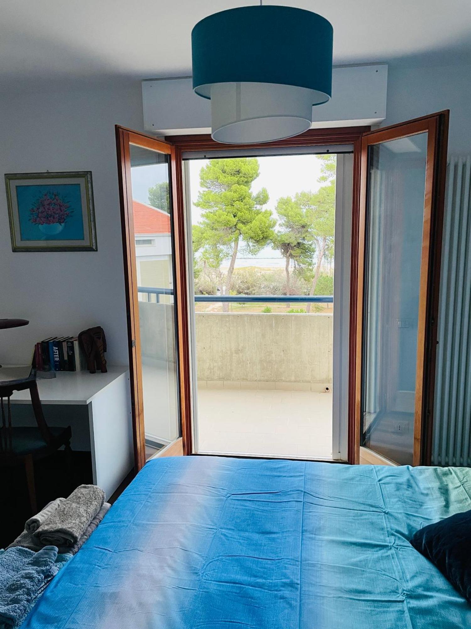 Attico Vista E Fronte Mare Zaffiroblu Con Posto Auto Apartment Montesilvano Exterior photo